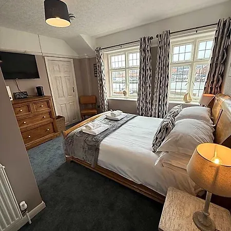 The Endeavour Hotel
